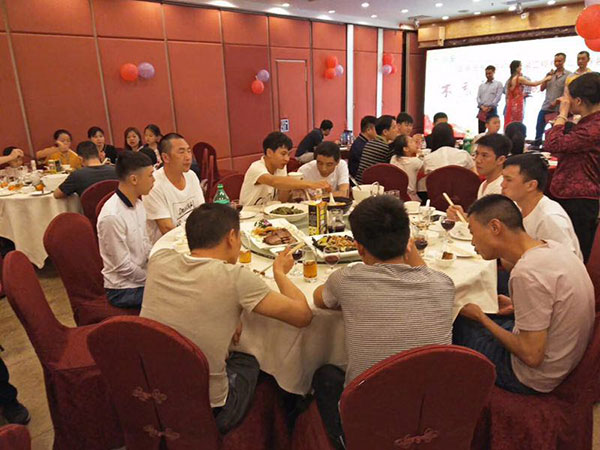 2018年春茗感恩會(huì)：“不忘初心，砥礪前行”！